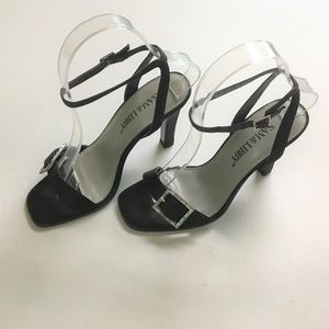 Sam & Libby, Evita ankle strap heels, sz. 6